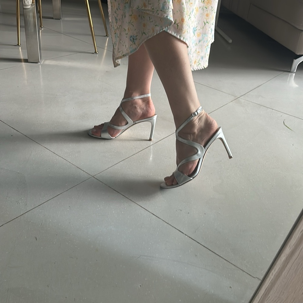 ⭐️ Stuart Weitzman Mariposa Ankle Sandal Size 10 - Picture 9 of 12